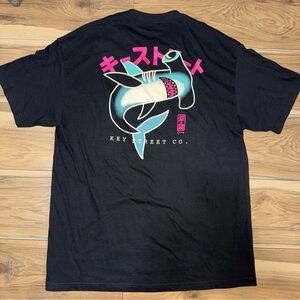 Key Street Black Short Sleeve Shark Graphic T-Shirt sz. XL NWOT Shark Text Print